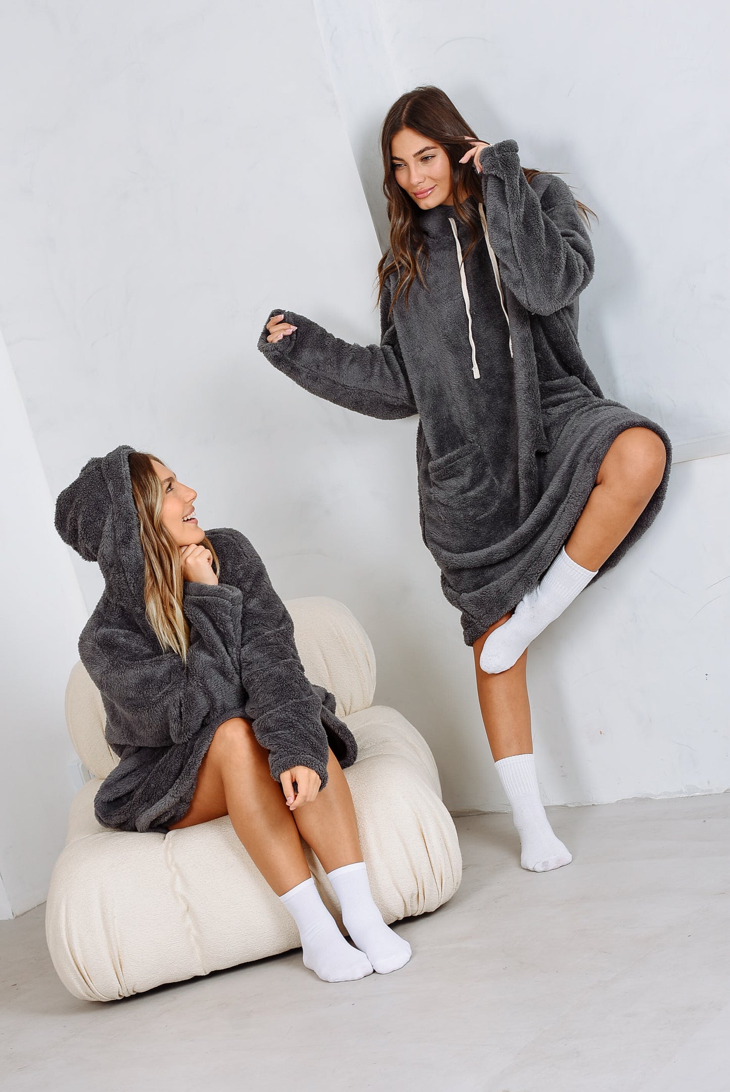 Pijamanta Gray